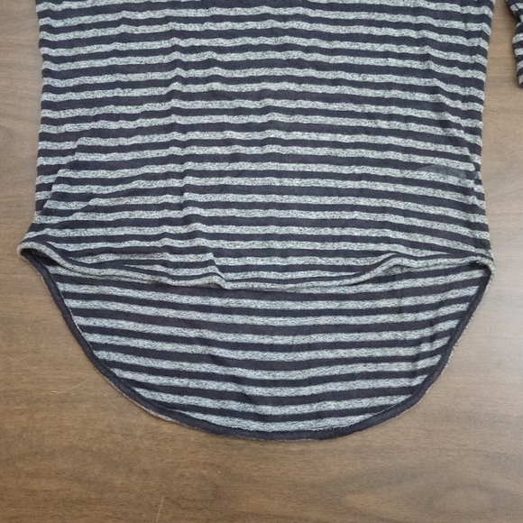 Express Soft Cozy Gray & Black Striped Hi Low Top - Picture 5 of 13